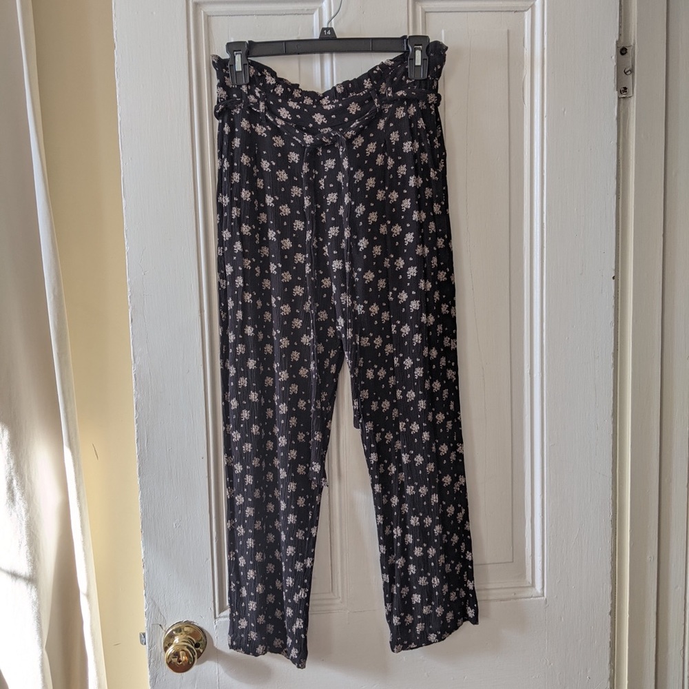 Soft paper bag waist pants